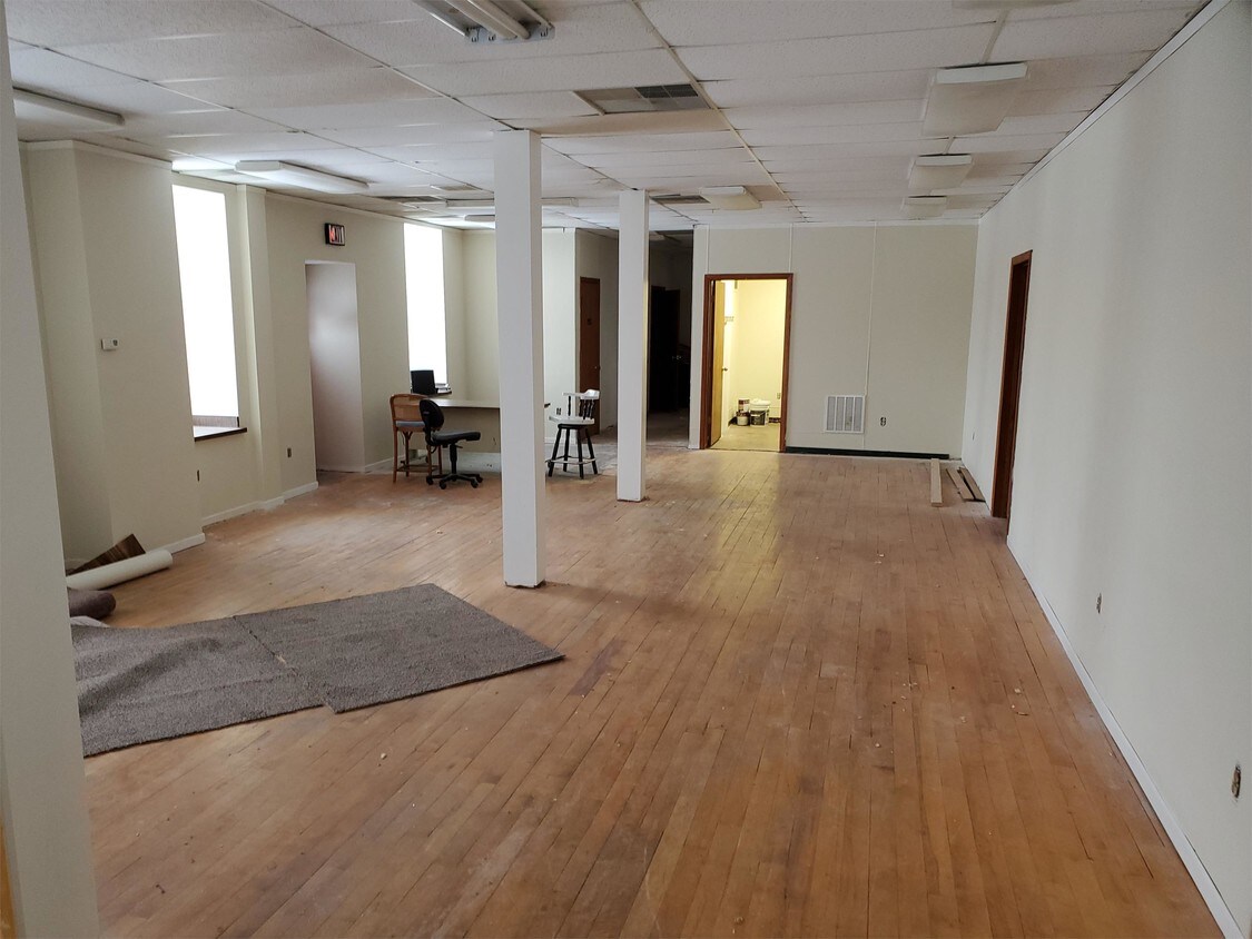 Building Photo - 13 Fond Du Lac St