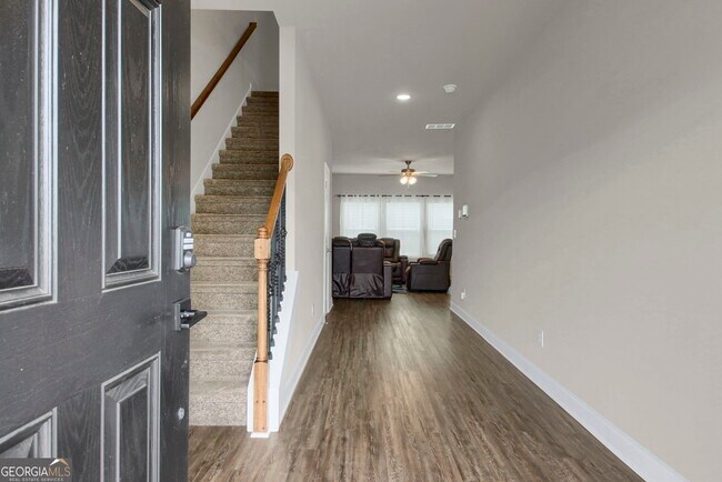 Foto del edificio - 340 McGiboney Ln