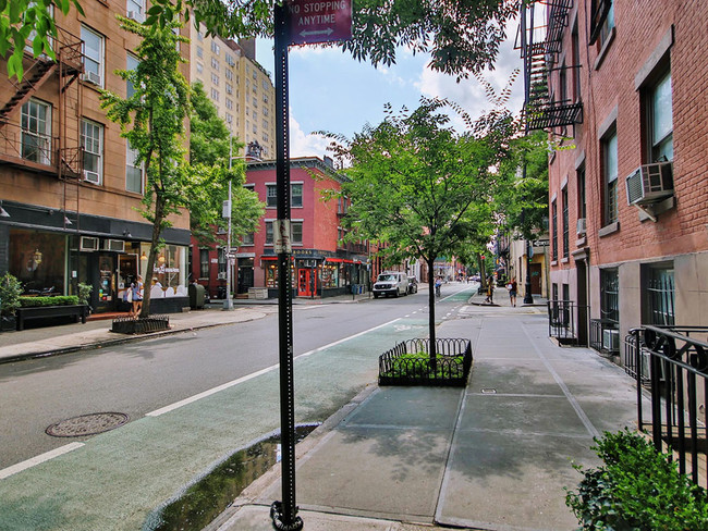 Foto del edificio - 151 West 10th Street