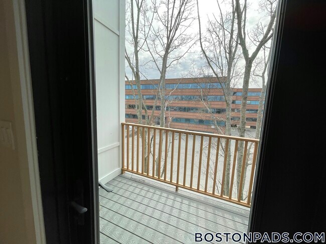 Foto del edificio - 157 Everett St