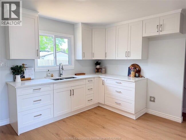 Building Photo - 1651 Aubin Rd