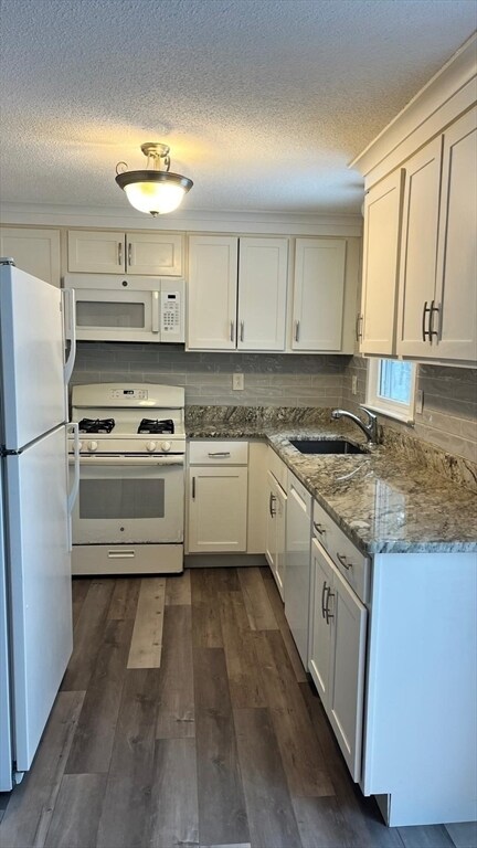 Foto del edificio - 10 Groton Rd