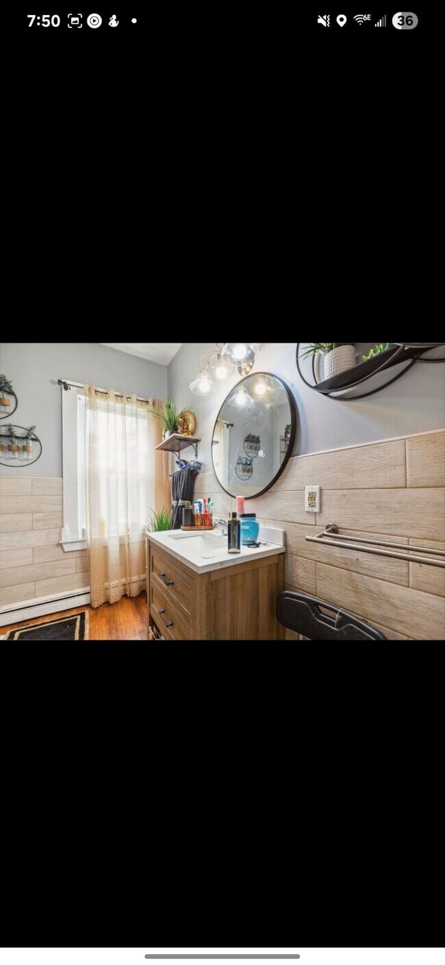 Foto del edificio - 41 Carleton Ave