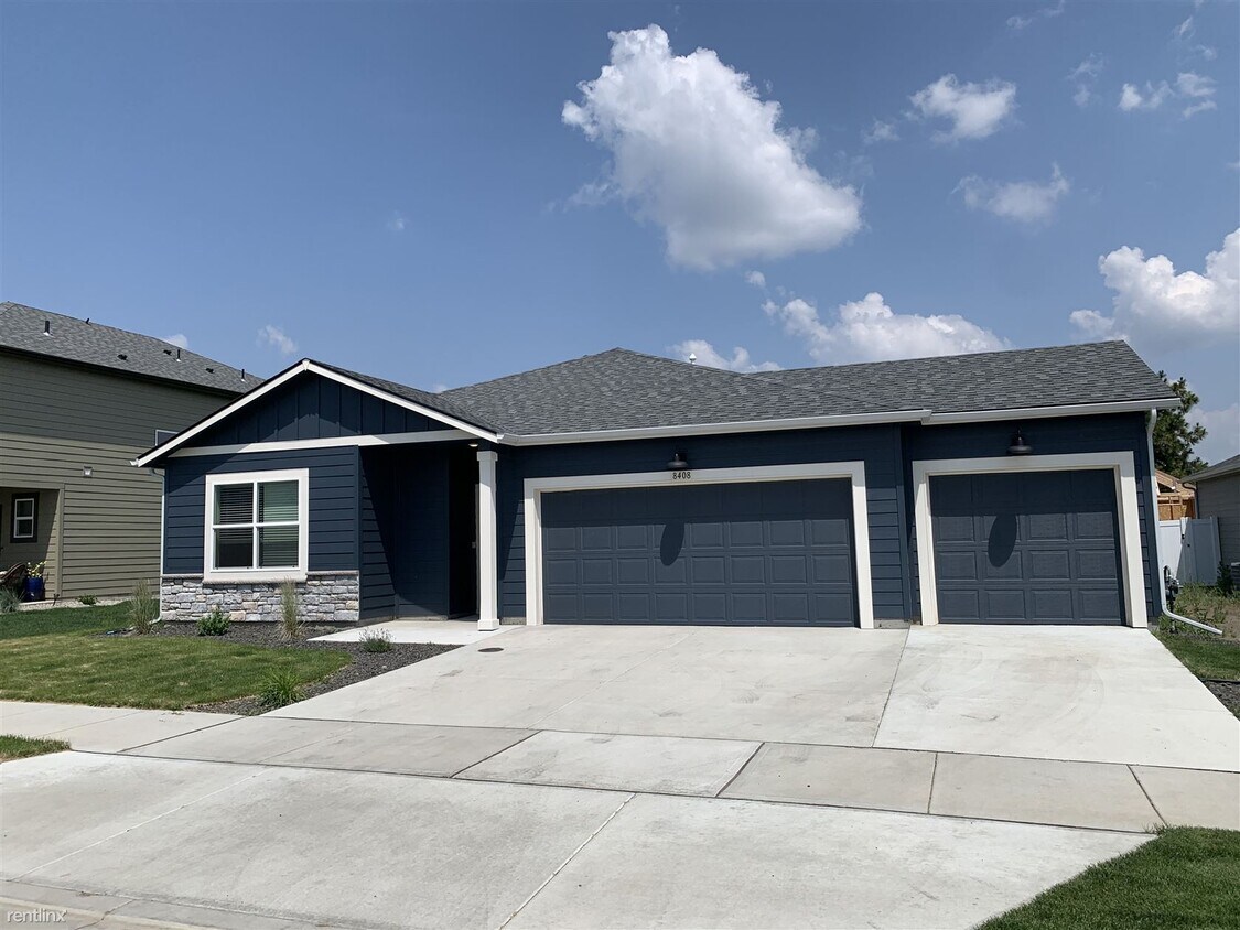 Foto principal - 3 br, 2 bath House - 8408 W Silver St