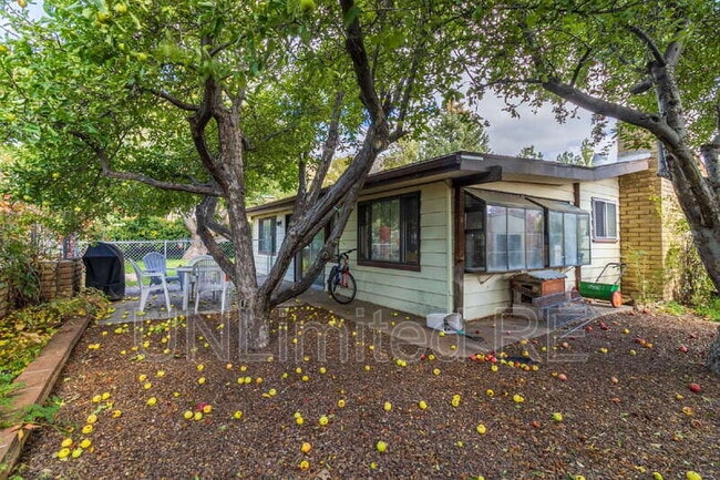 Building Photo - 3417 N Dyer St