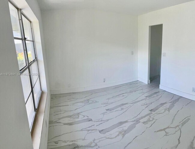 Foto del edificio - 1402 NW 80th Ave