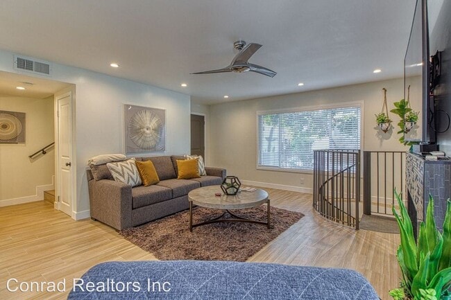 Building Photo - 257 Avenida Montalvo