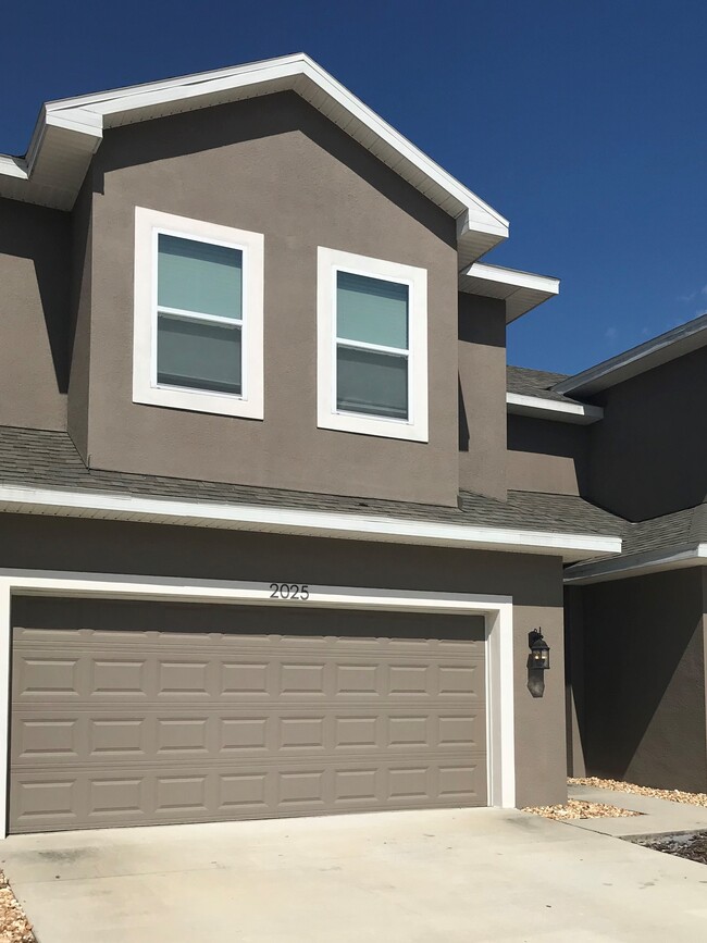 Building Photo - 2130 Lunn Landings Blvd
