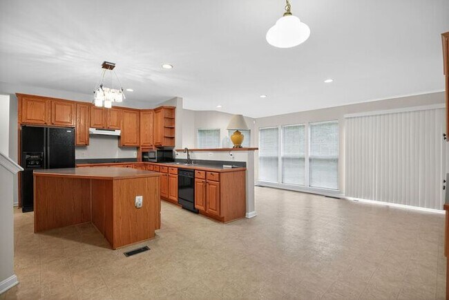 Foto del edificio - 3215 Dunbratton Ct