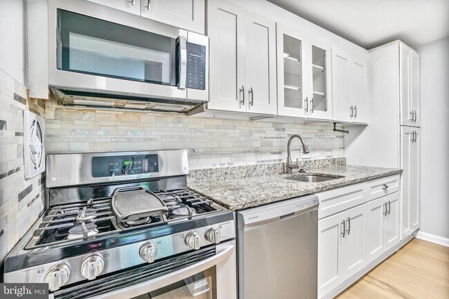 Foto del edificio - 8001 Chanute Pl