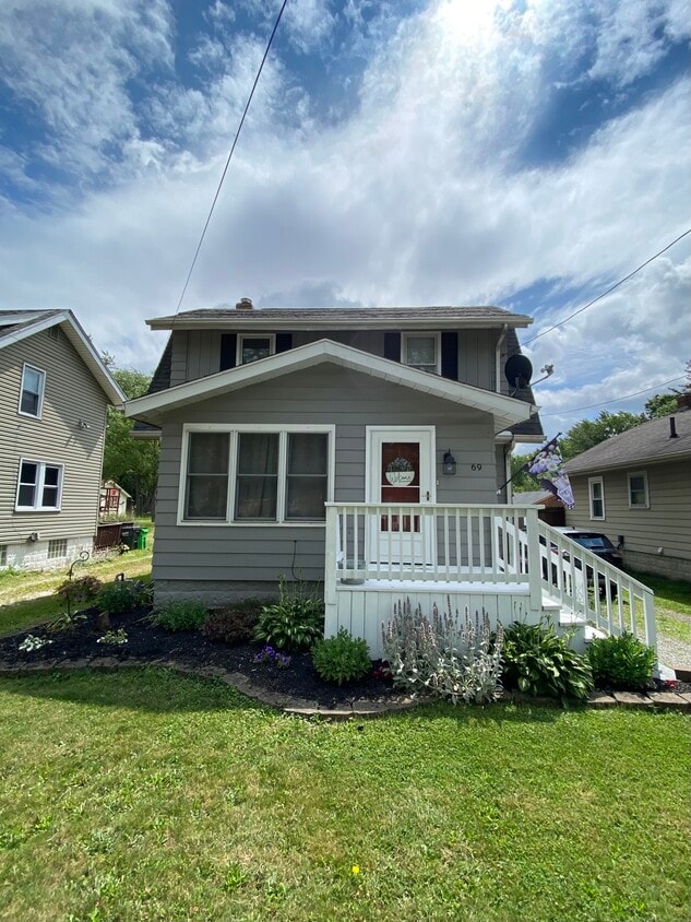 69 Marion Ave, Mogadore, OH 44260 House Rental in Mogadore, OH