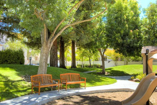 área de juegos para niños - mResidences Silicon Valley