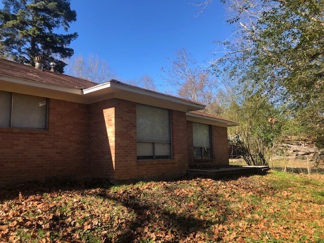 Foto del edificio - 170 W Woodcrest Dr