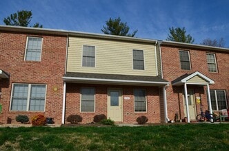 Building Photo - 151 Turner Ave
