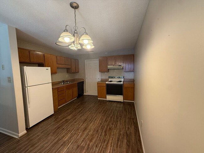 Foto del edificio - 605 Adelle St SW