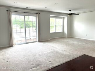 Building Photo - 458 Magnolia Ct