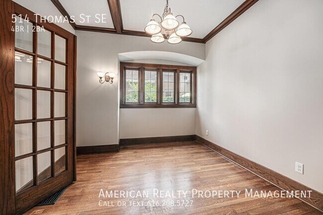 Foto del edificio - 514 Thomas St SE