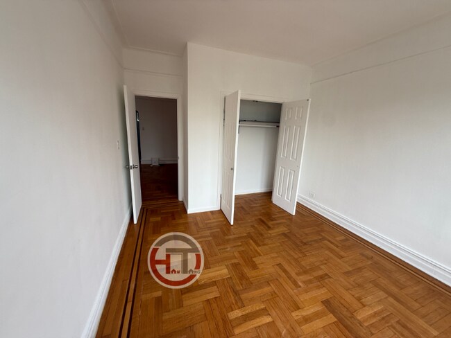 Foto del edificio - 3131 Sands Pl