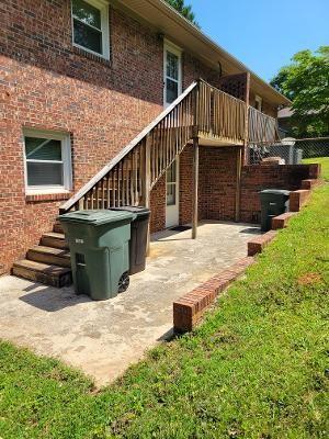 Building Photo - 180 Pine Cliff Dr