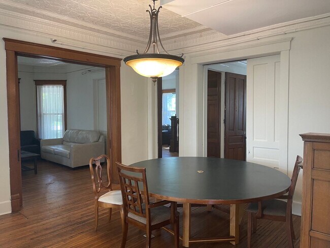Foto del edificio - 508 W Elm St