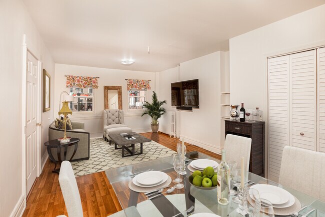 Building Photo - 720 Washington St