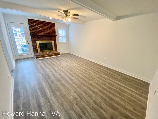 Building Photo - 2 br, 2.5 bath House - 4325 Sugarleaf Court