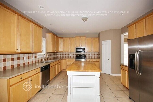 Building Photo - 7475 Mobley Ct