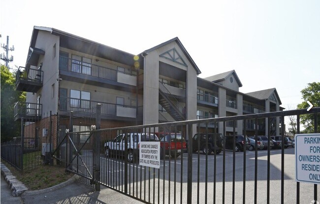 Foto del edificio - 1201 Laurel Ave