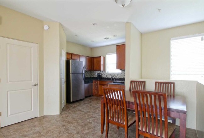 Dolce Villagio Townhomes Apartments Tempe, AZ