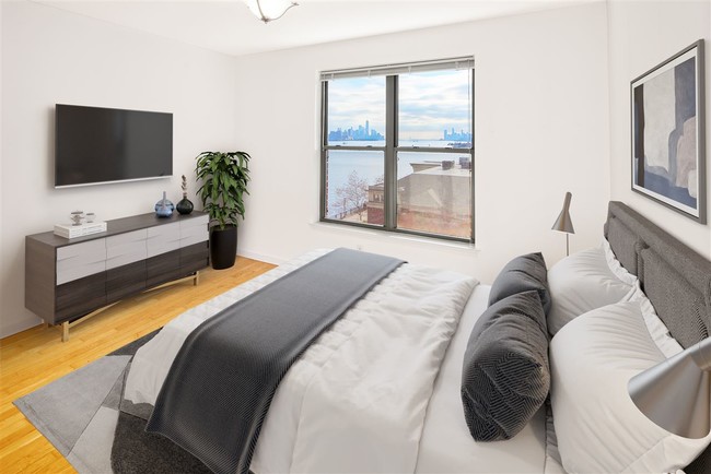 Building Photo - 24 Ave at Port Imperial