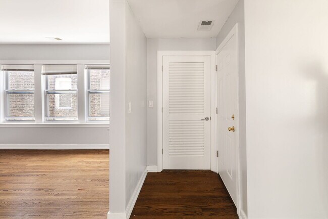 Foto del edificio - 8139 S Sangamon St