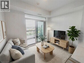 Building Photo - 25 Wellington St S