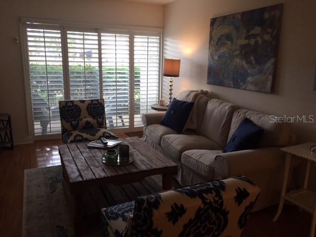 Foto del edificio - 3325 Bayshore Blvd