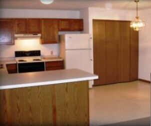 Interior - 301-315 O'Neil St