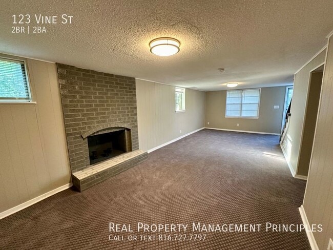 Foto del edificio - 123 Vine St