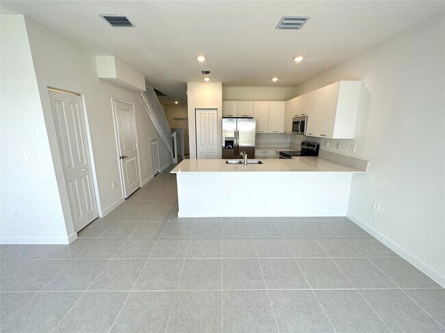 Foto del edificio - 17339 NW 7th Ave
