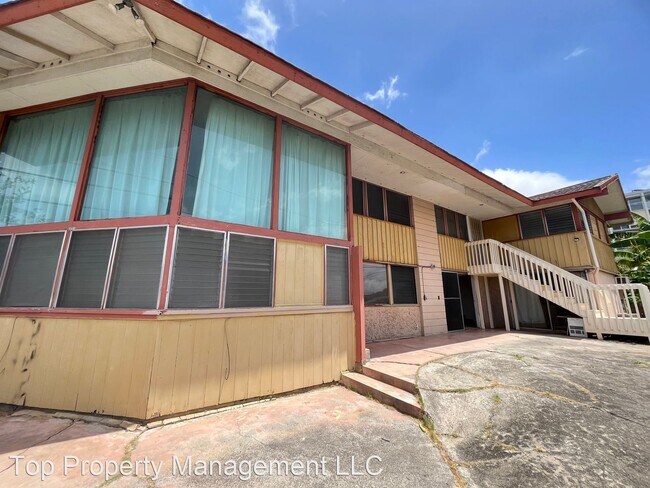 Building Photo - 5 br, 3 bath House - 660 N. Kuakini St.