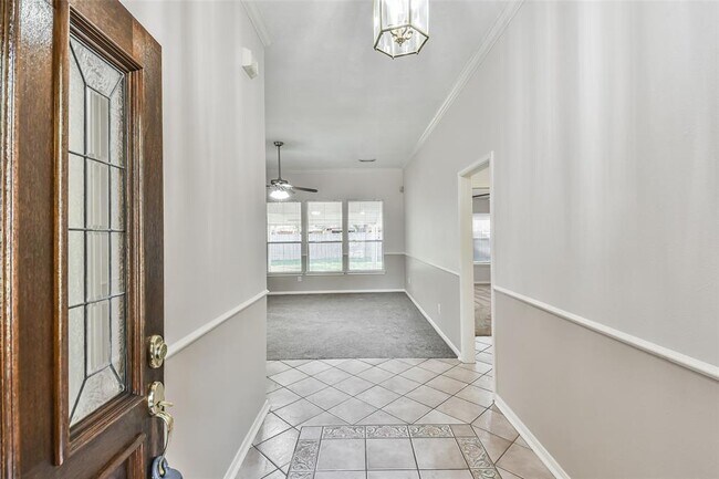 Building Photo - 11515 Turtle Lake Dr