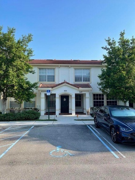 Photo - 549 SE Prescott Pl Apartment