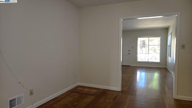 Building Photo - 702 Solano Ave