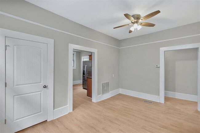 Building Photo - 109 Wilton St