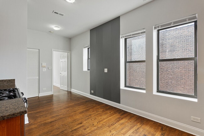 Building Photo - 7526 N Seeley Ave