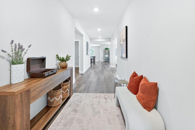 Foto del edificio - 1024 Saker Falcon Dr