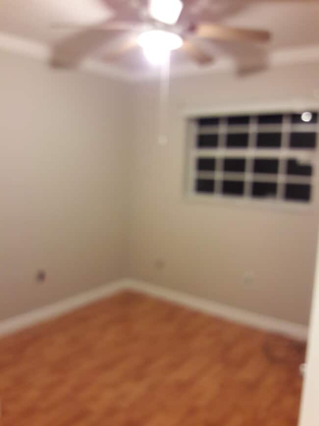 Foto del edificio - 7956 LASALLE BLVD