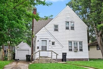 Building Photo - 1641 N Johnson St