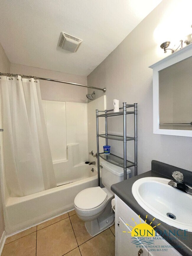 Foto del edificio - Quaint 2 Bedroom Unit in Fort Walton Beach