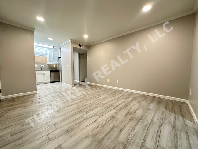 Foto del edificio - Condo for rent near UAB  **ACCEPTS SECTION 8**