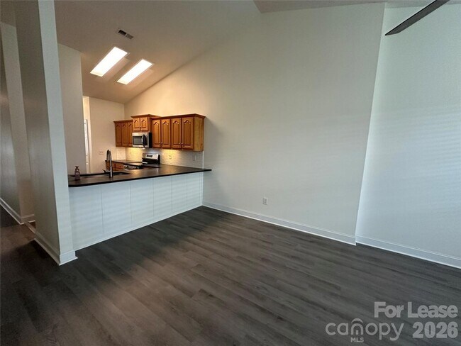 Foto del edificio - 6277 Alyssum Pl