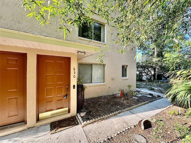 Building Photo - 630 Pavare Ct