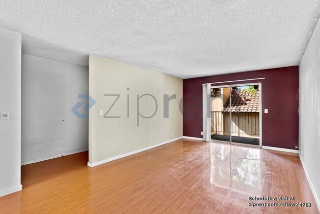 Foto del edificio - 247 N Capitol Ave